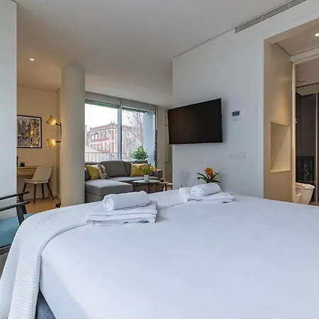 Prata Riverside Xxiii Innkeeper ליסבון